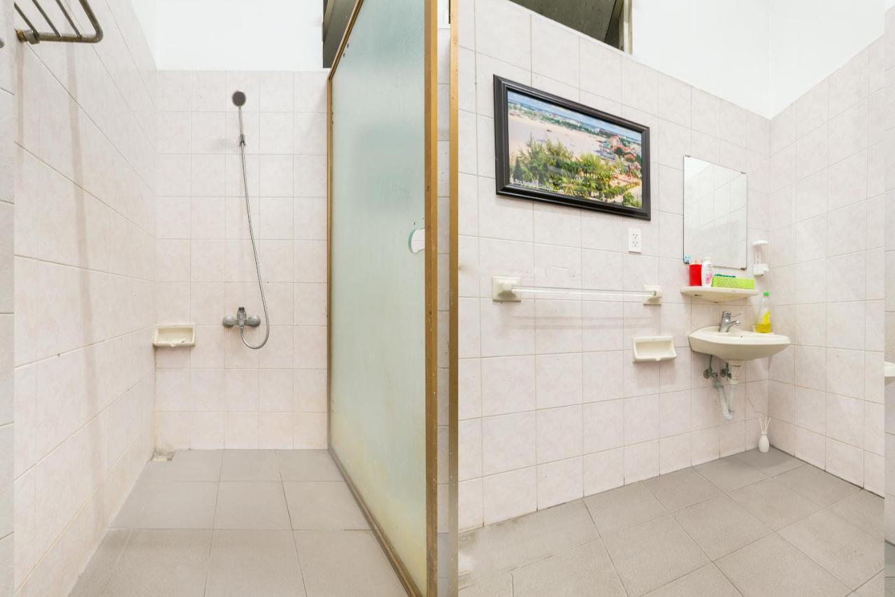 Spot On 710 Sakura Hostel Cholon Ho Chi Minh-stad Buitenkant foto