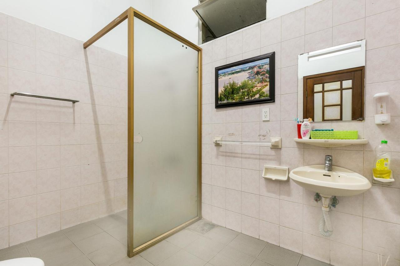 Spot On 710 Sakura Hostel Cholon Ho Chi Minh-stad Buitenkant foto